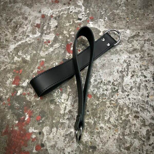 Leg Loops Leather 1 D-ring Without Piping