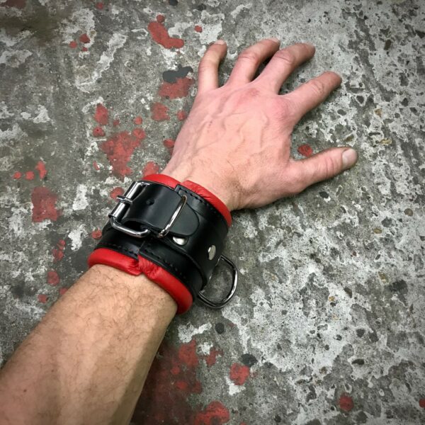 Leather Wrist Cuffs, 8 cm. Black + Red trim, Per 2 pcs.