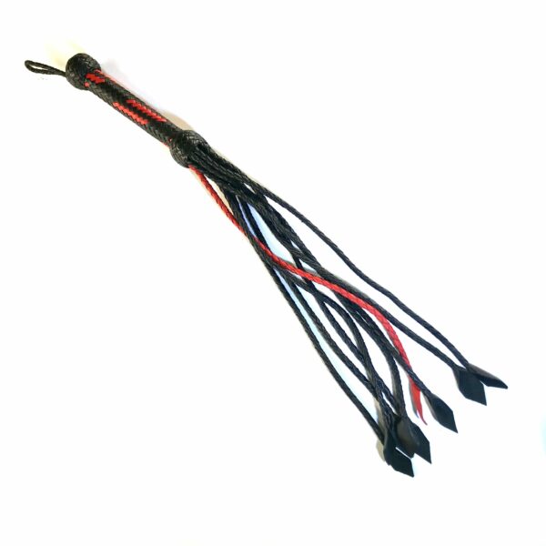 Zweep, Lederengevlochten, 80 cm. Zwart / Rood