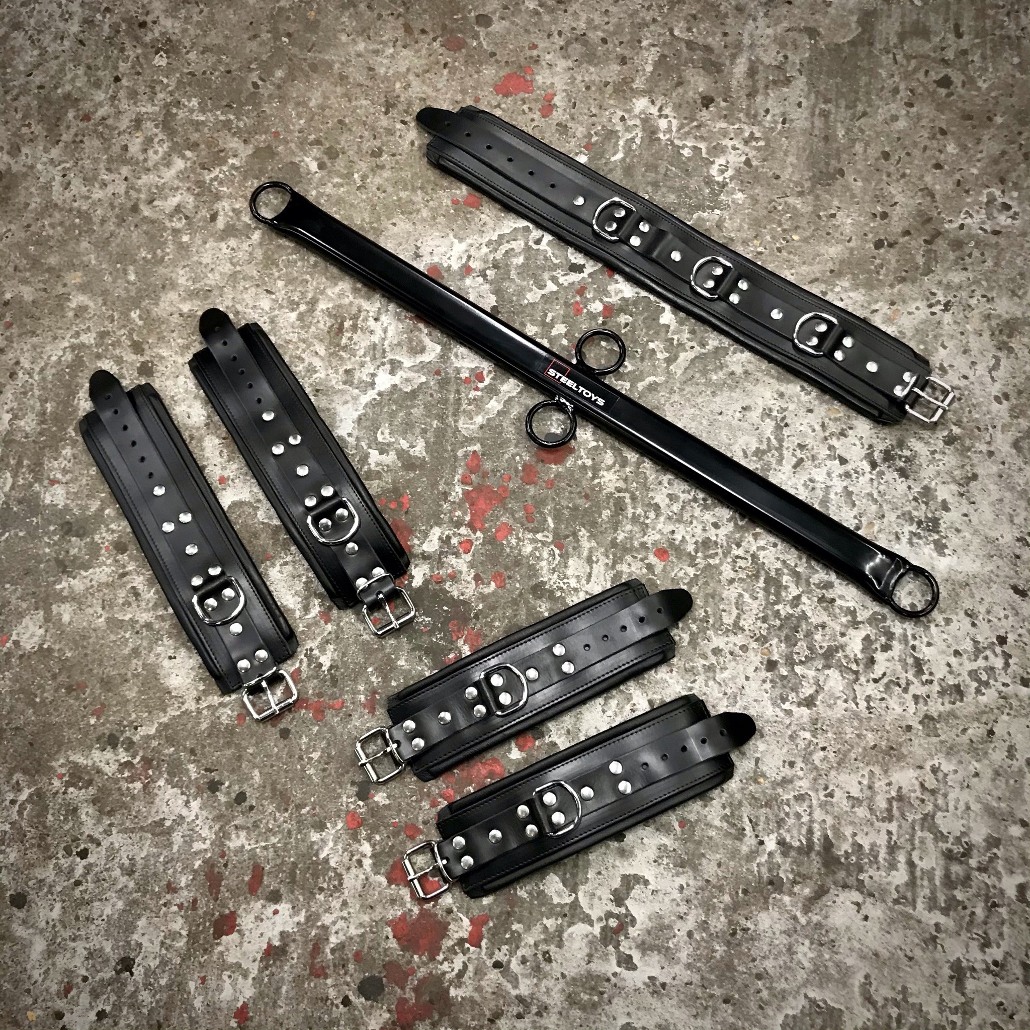 Complete-set-wrist-ankle-neck-cuff-spreader-75-cm