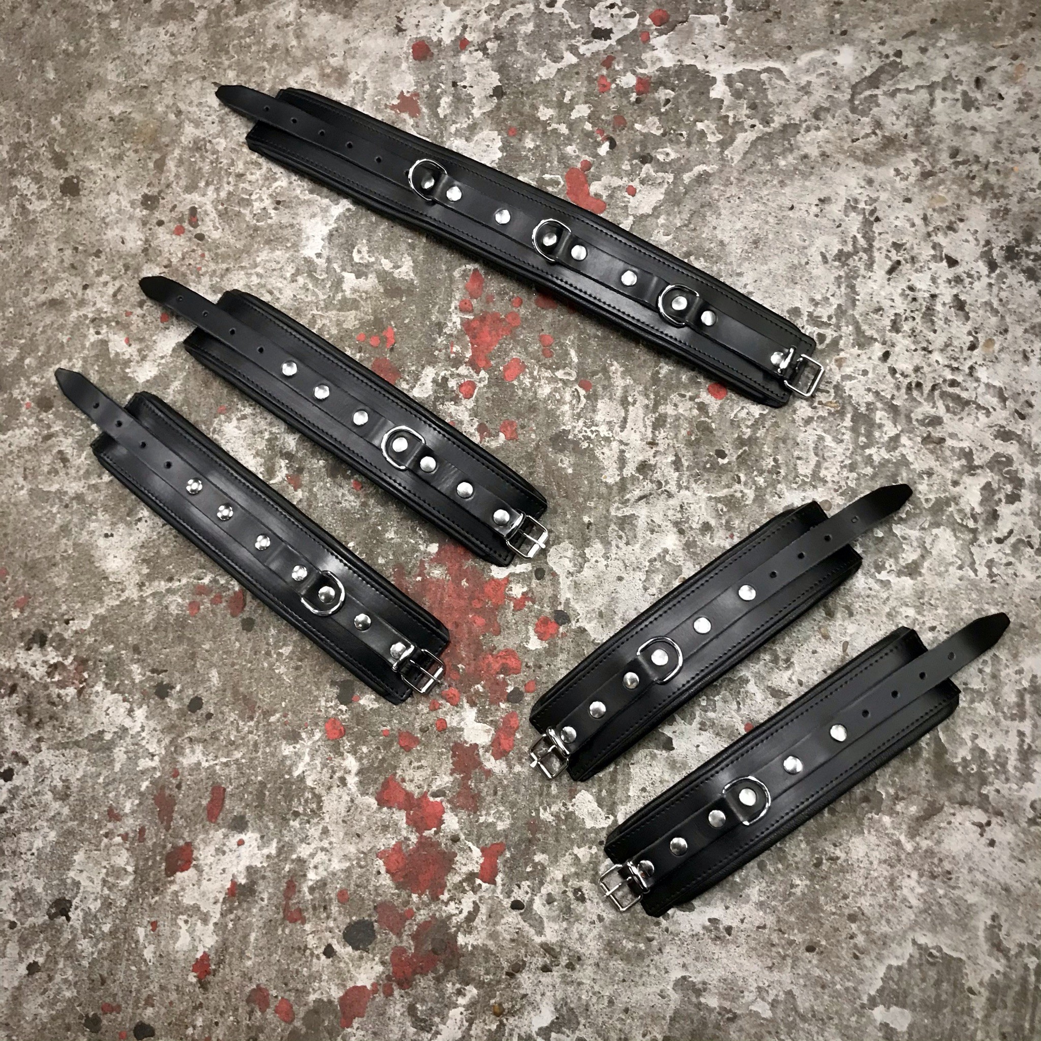 Hals-boei Leder 6 cm. Zwart + Zwarte Bies - Afbeelding 6