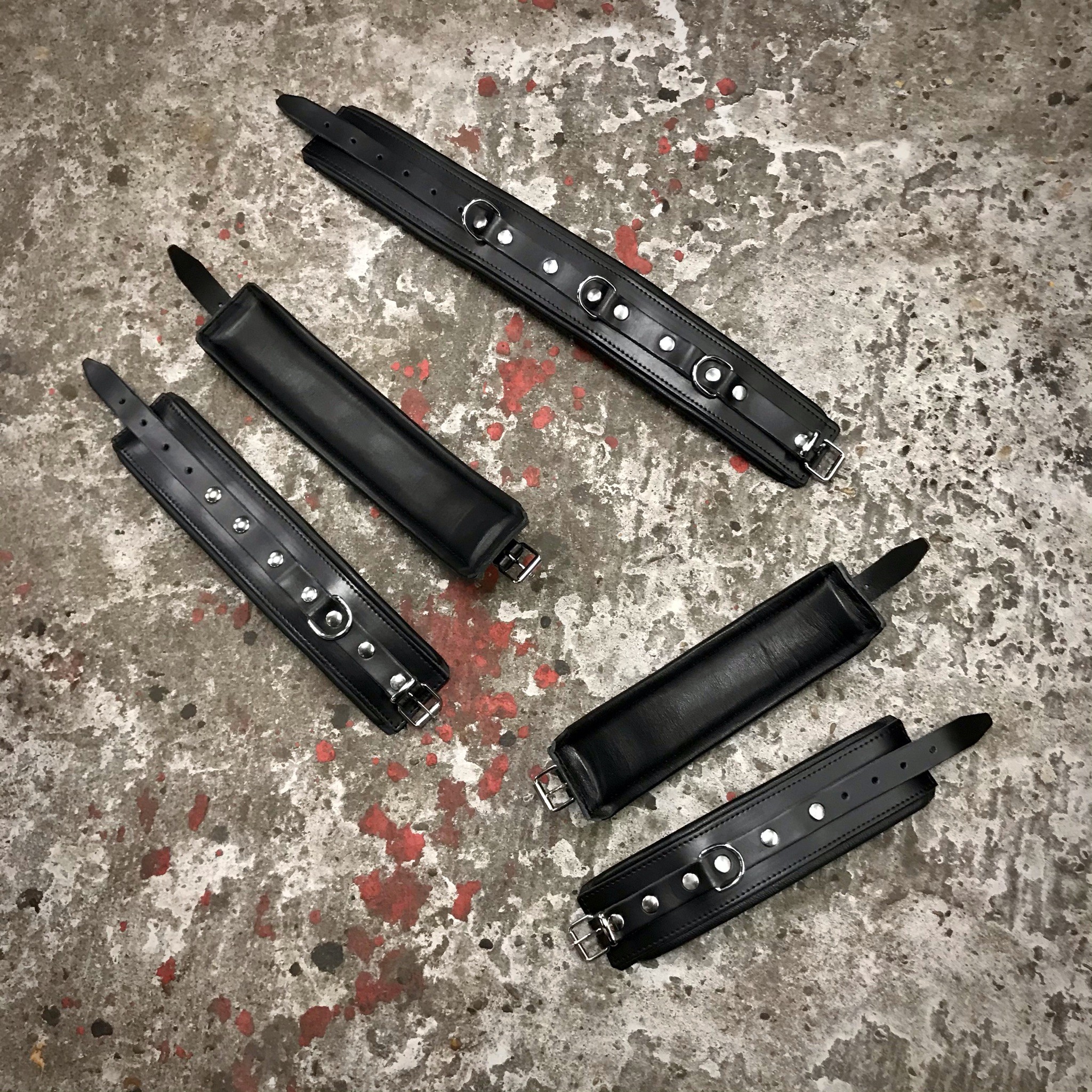 Hals-boei Leder 6 cm. Zwart + Zwarte Bies - Afbeelding 7