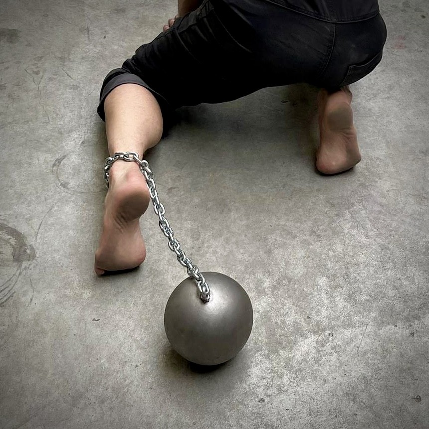 Steel Weight Ball With Attached Welded Chain Steeltoys Newsletter