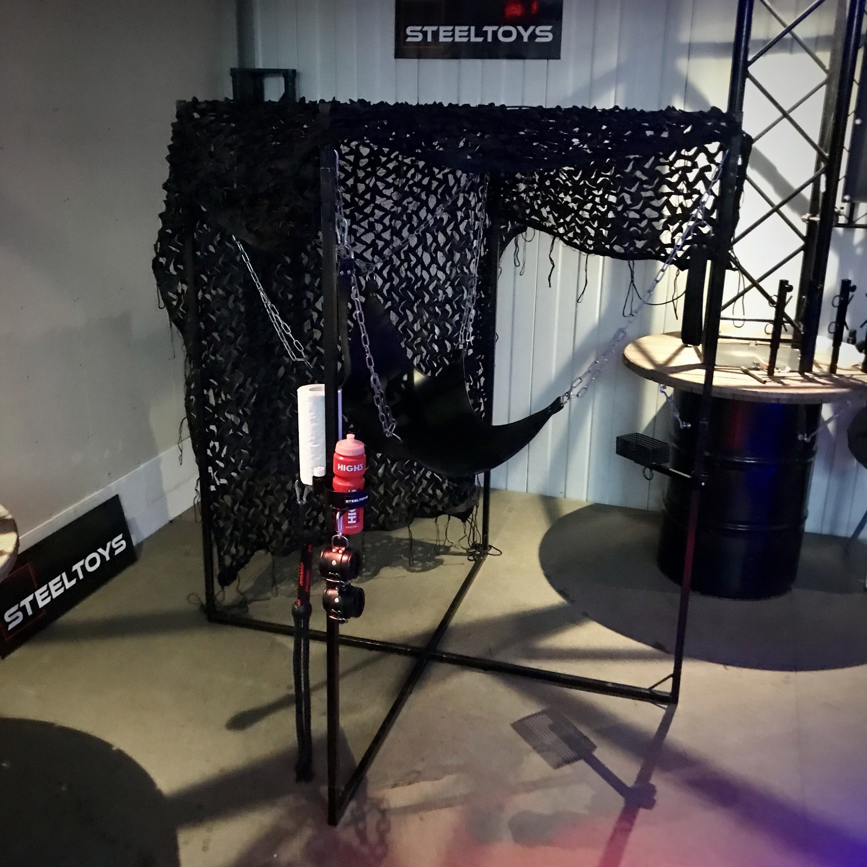 Camouflagenet 3x2 mtr. Olijf Groen - Afbeelding 4