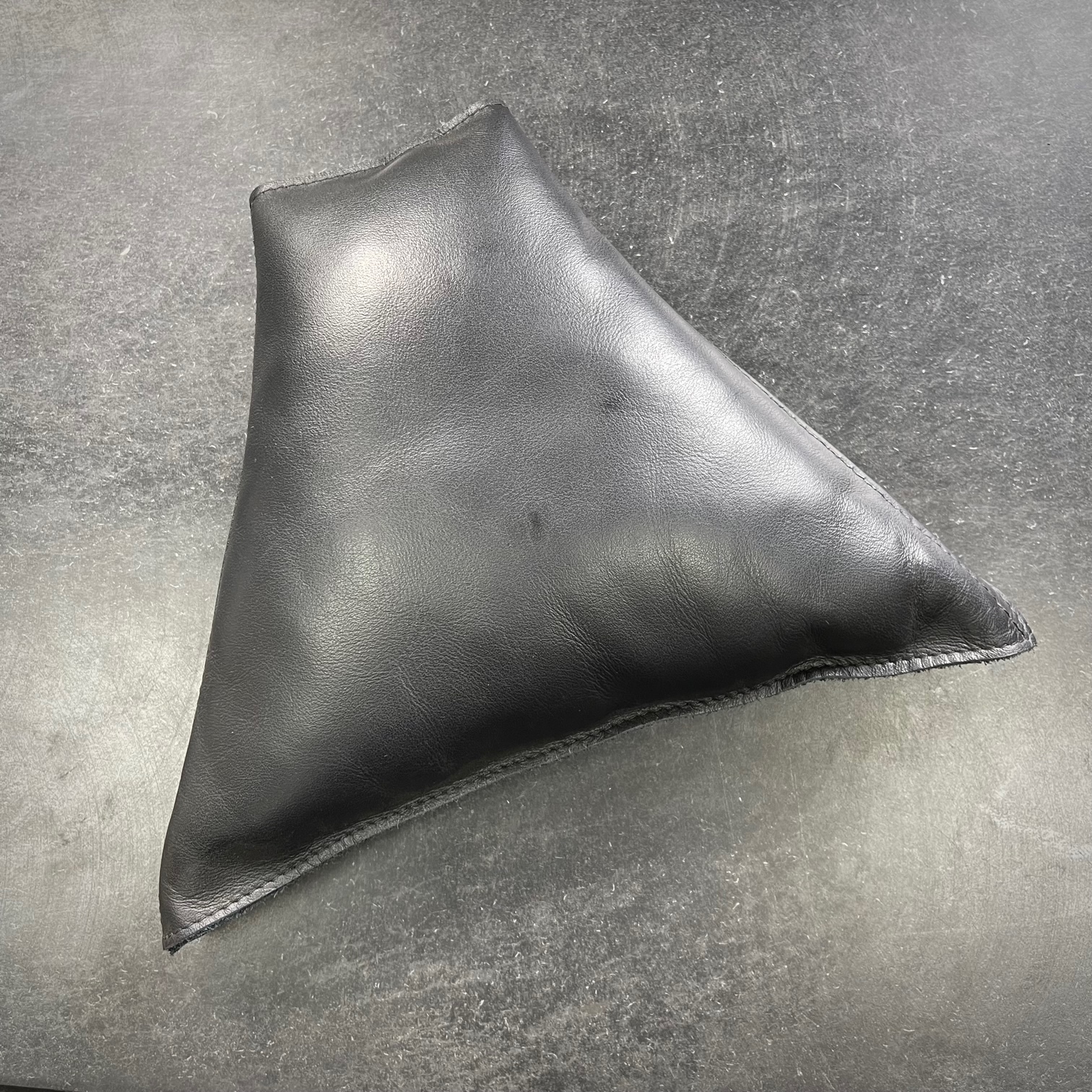 Steeltoys sling cushion (1)