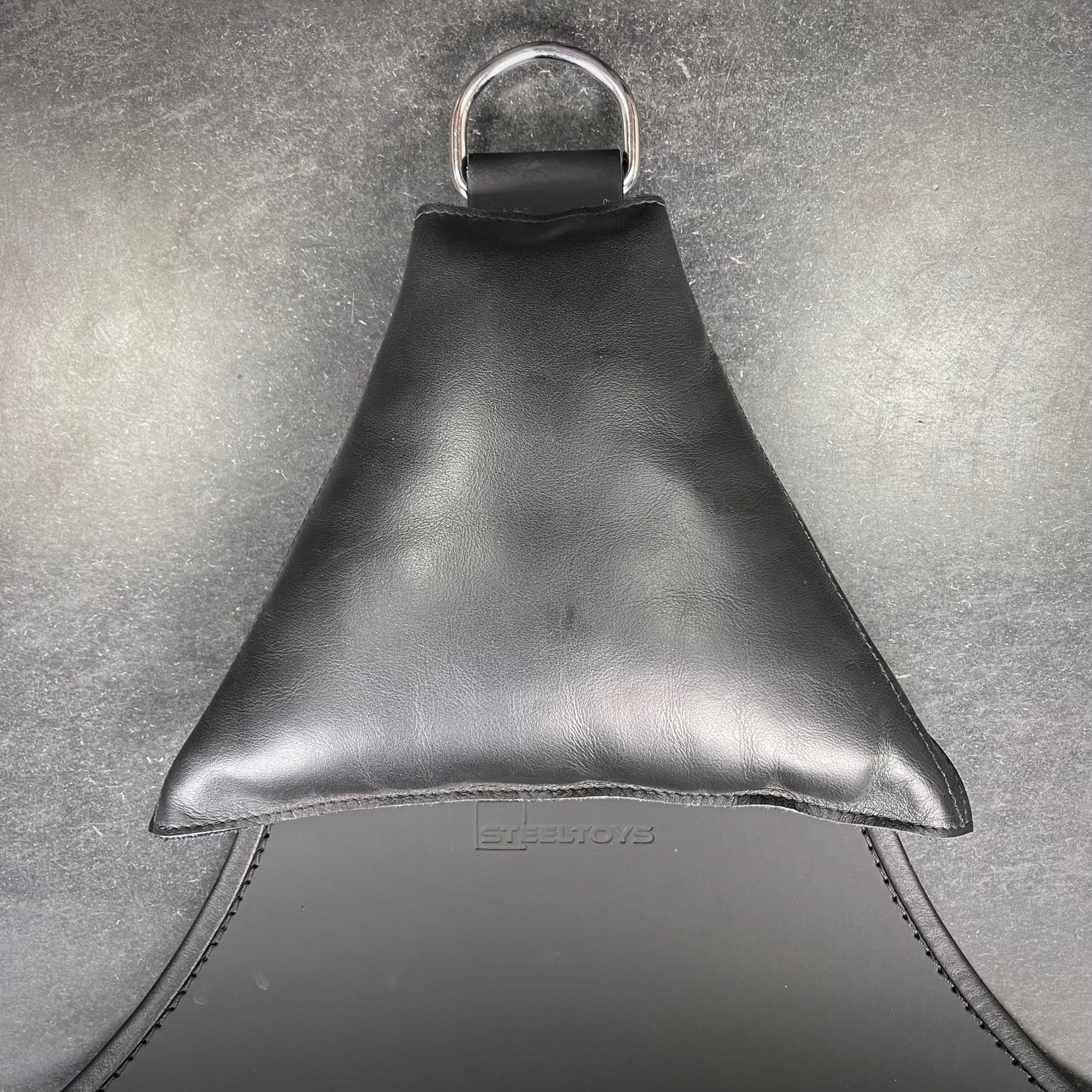 Steeltoys Sling Pillow (3)